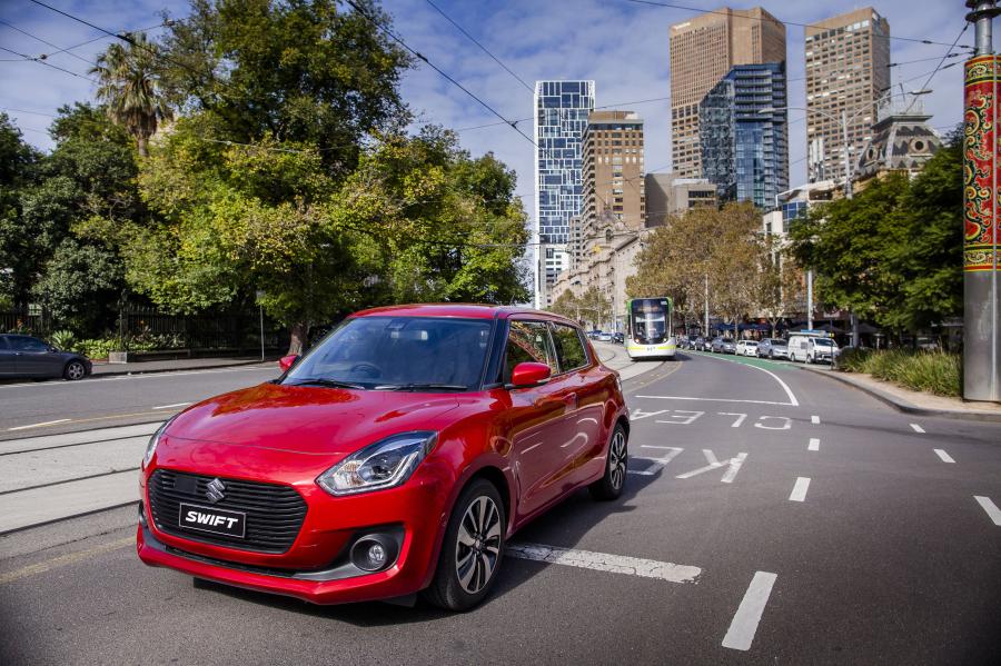  Suzuki Swift 2017 года  (AU) (фото 6 из 13)